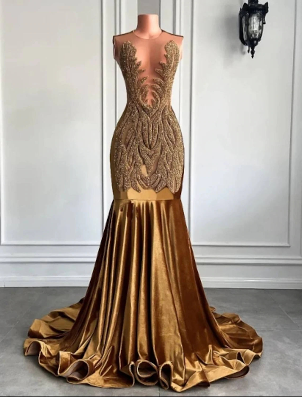 Women's Holiday Attire Mermaid / Trumpet Evening Gown Sparkle & Shine Dress Carnival Formal Court Train Sleeveless Jewel Neck African American Velvet with Beading