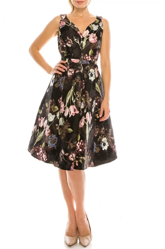 Women's Elegant Clothing Sets Gabby Skye - Floral Print V-neck Knee Length A-line Dress 57453MGSC