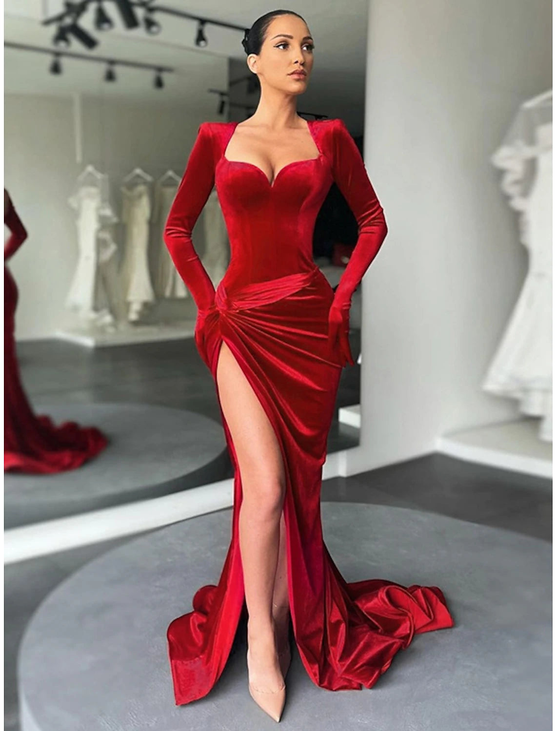 Women's Holiday Attire A-Line Evening Gown Christmas Red Green Dress Vintage Dress Formal Fall Court Train Long Sleeve Sweetheart Velvet with Ruched Slit