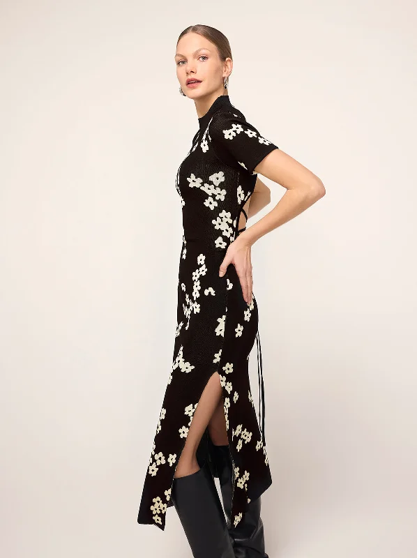 Women's Comfy Attire For Lounging Jade Black Blurred Floral Knit Dress