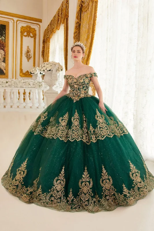 Chic Women's Attire Emerald Gold Layered Lace Quince Ball Gown Princess Dress Floor Length Sleeveless Off Shoulder with Gold Appliques