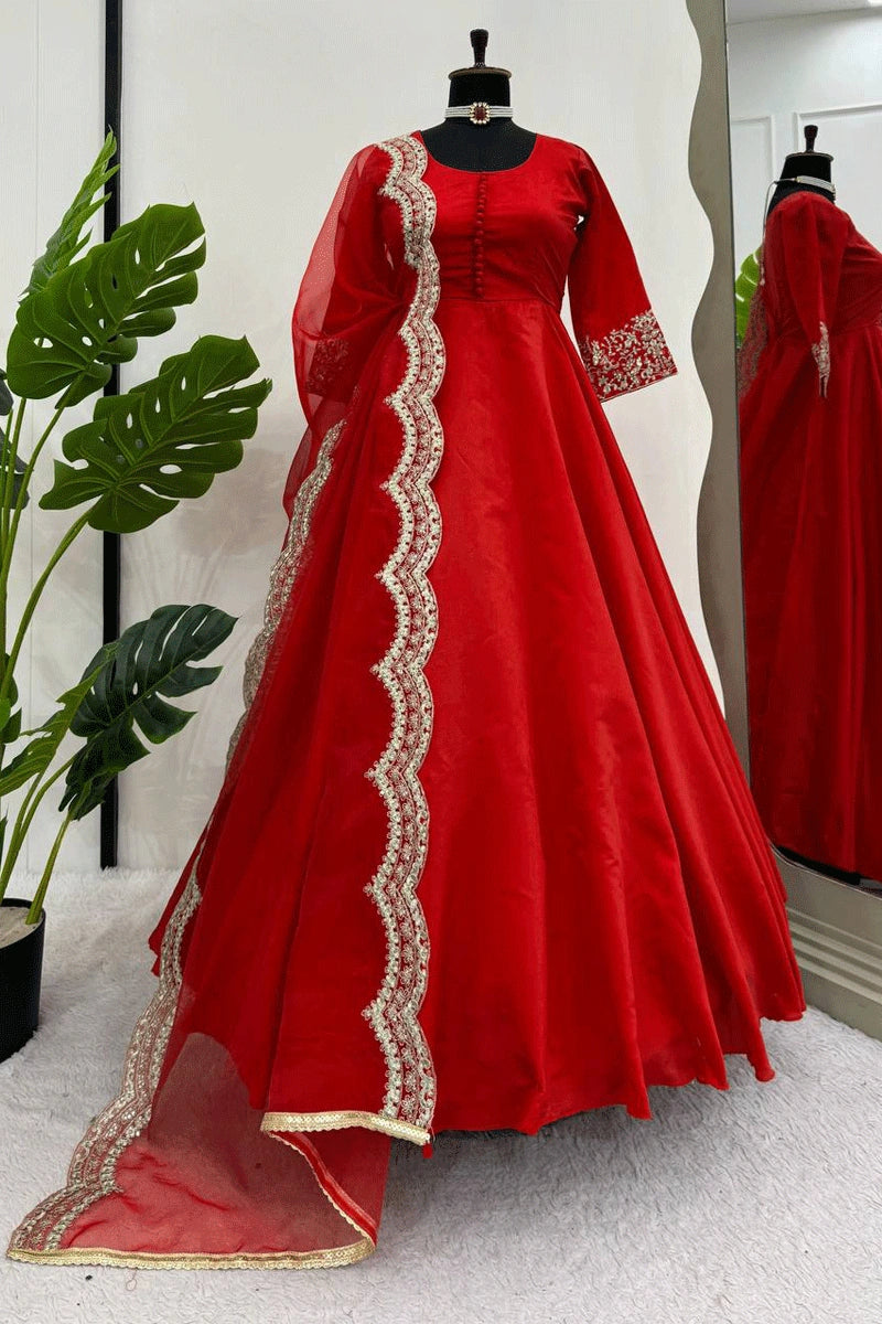 Women's Evening Wear Traditional Silk Fabric Red Colour Gown For Durga Puja