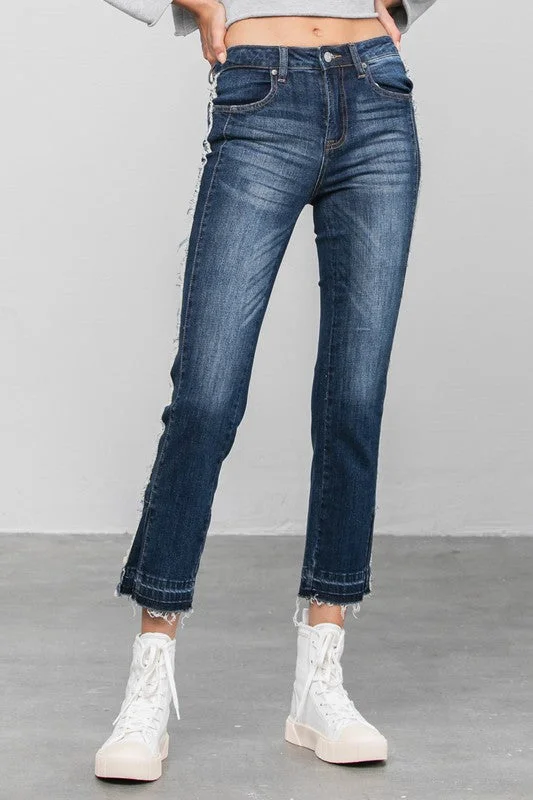 Women's Clothing For Holiday Travel Frayed Hem Cropped Straight Jeans