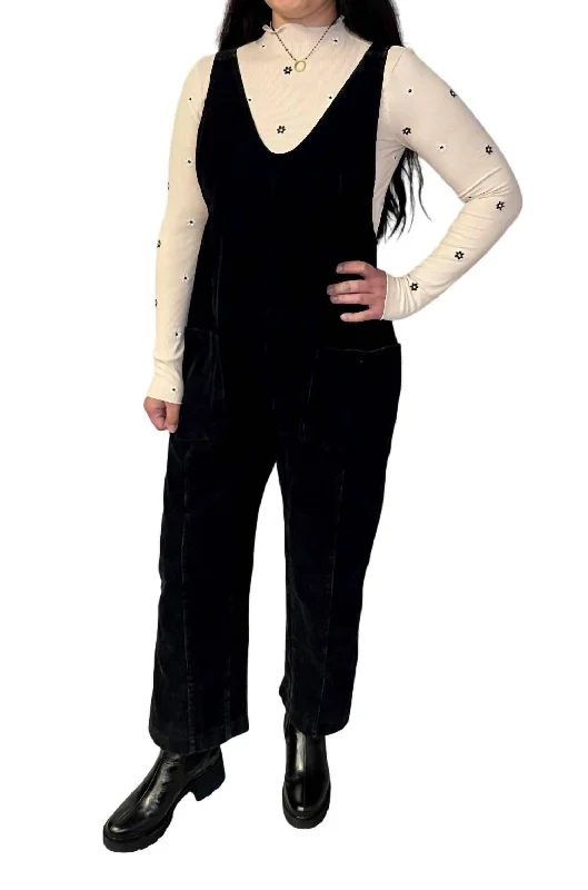 Stylish Women's Outfit Corduroy Overall In Black