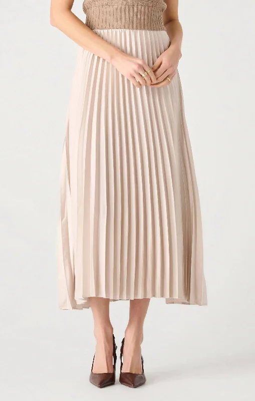 Women's Travel Apparel Pleated Midi Skirt In Champagne