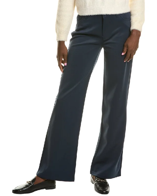 Women's Effortless Casual Outfit HUDSON Jeans Rosalie High-Rise Wide Leg Pant