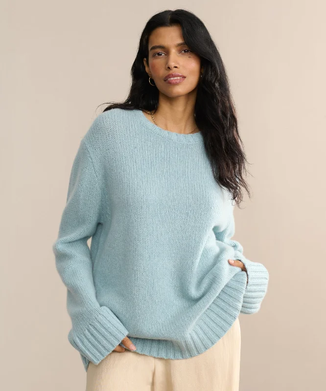 Sophisticated Women's Fashion Cashmere Amelia Crewneck