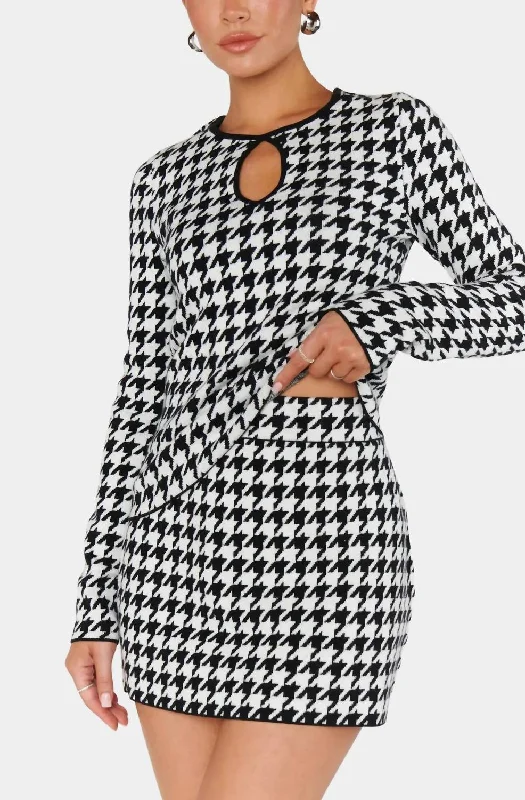 Women's Transitional Clothes Tippi Houndstooth Knit Skirt In Black/white